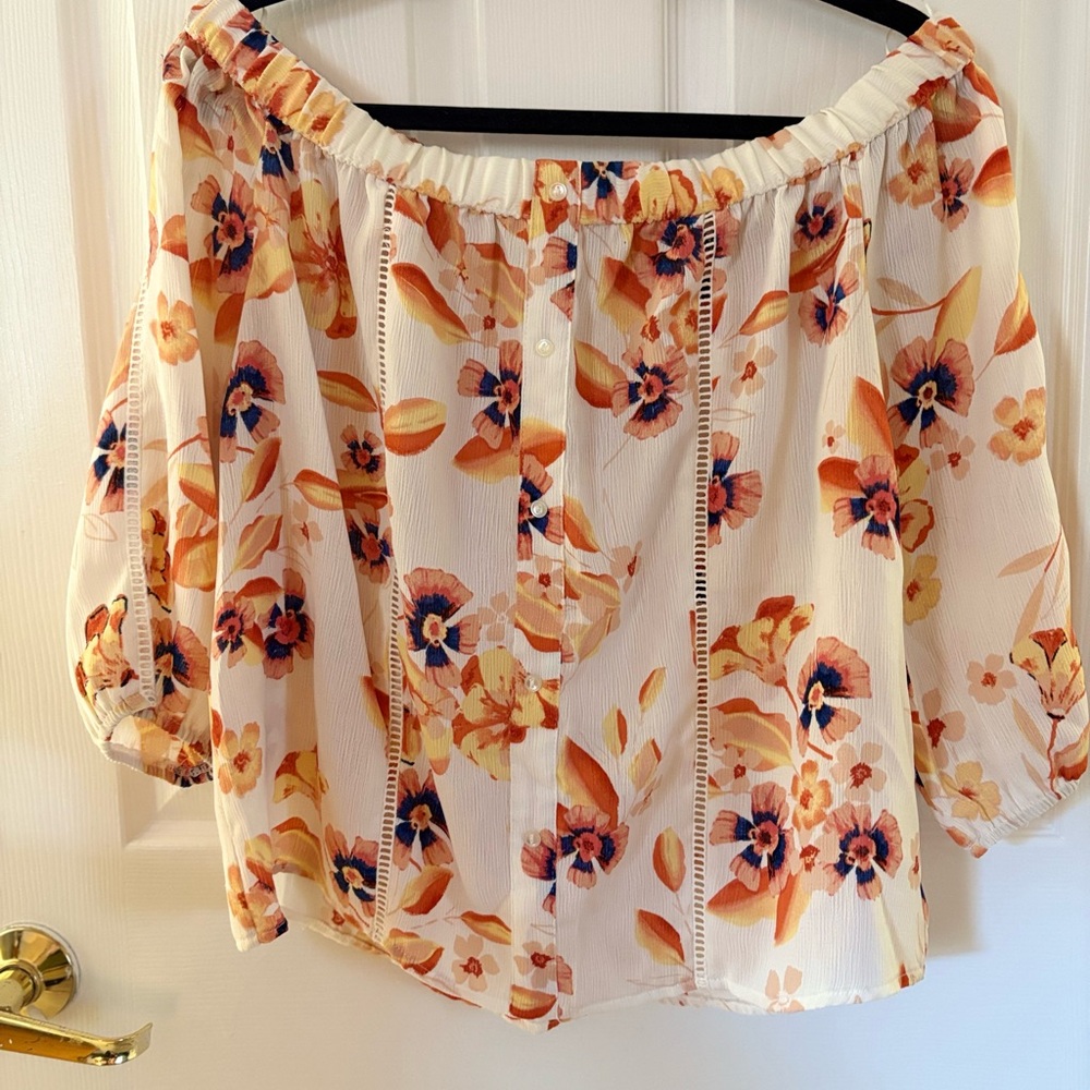 Lily White Ruffled Cream Tan 3/4 Sleeve Blouse